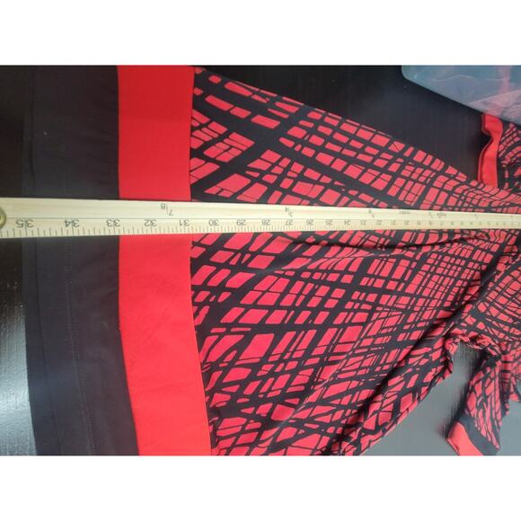 Womens Karin Stevens Dress Size 6 Half Sleeve Red and Black - Picture 11 of 12